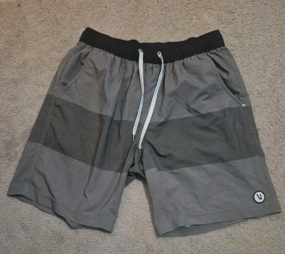 Vuori Kore Shorts Men’s Medium Lined Athletic Training Gym Shorts 8” Olive